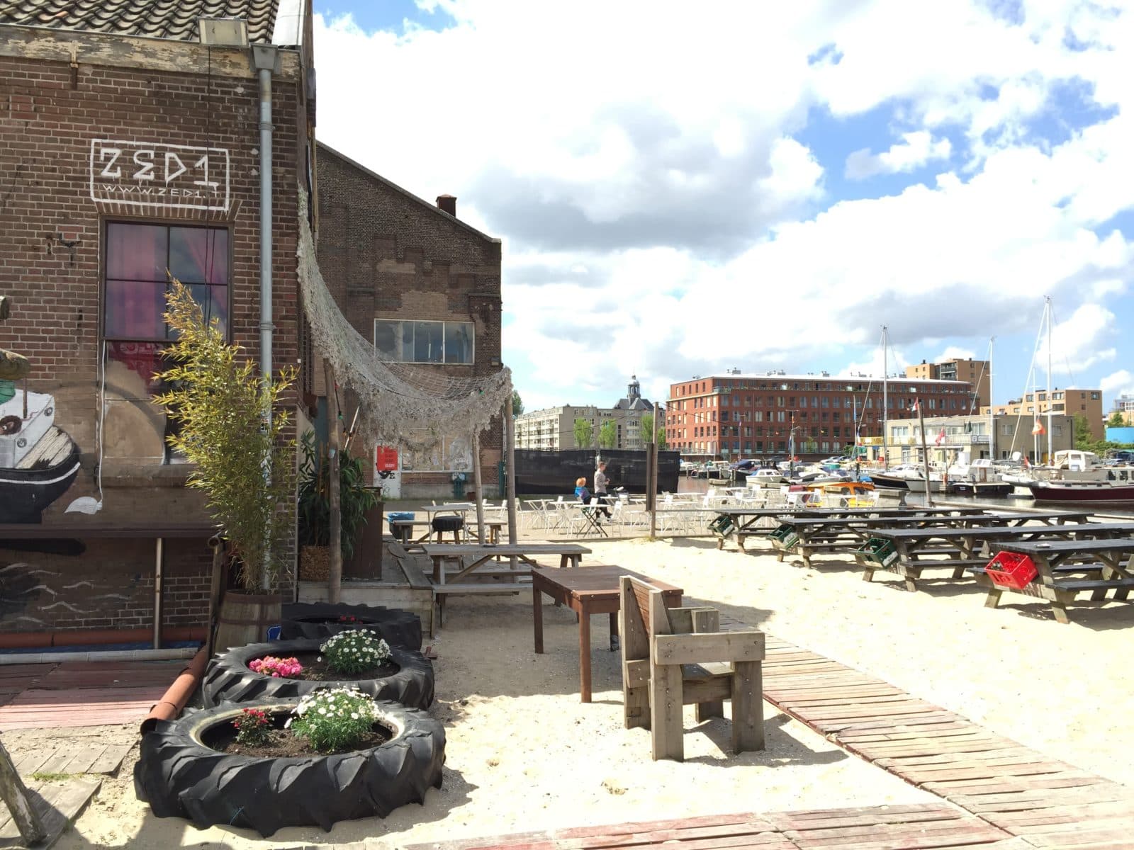 Amsterdam Roest gaat tijdelijk toch weer open